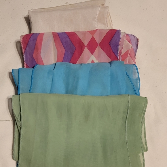 Colorful Geometric Pattern Scarf - Picture 2 of 2